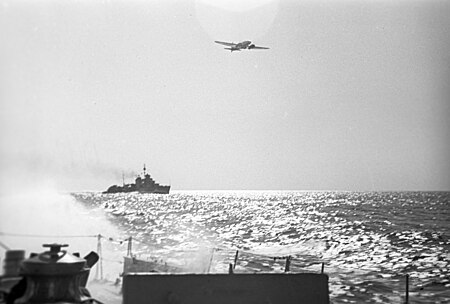 Tập_tin:RIAN_archive_834148_On_combat_mission._Pacific_Fleet._WWII_(1941-1945).jpg