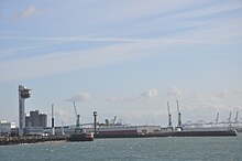 Modern view of the port of Le Havre Semaphore et grues sur le port du Havre.jpg