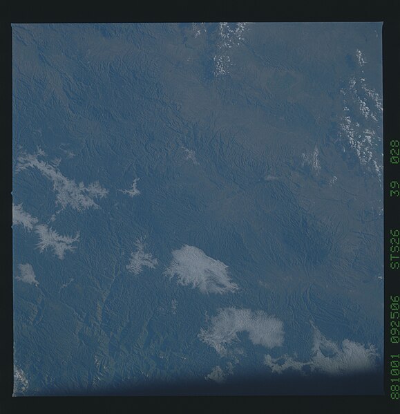 File:S26-39-028 - STS-026 - STS-26 earth observations - DPLA - 1040ca6a4e83c8c1b18dd7f86342e3a8.jpg