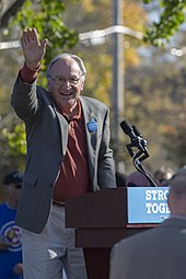 Harkin campaigning for Hillary Clinton in Iowa, November 2016 Senator Tom Harkin for Hillary.jpg