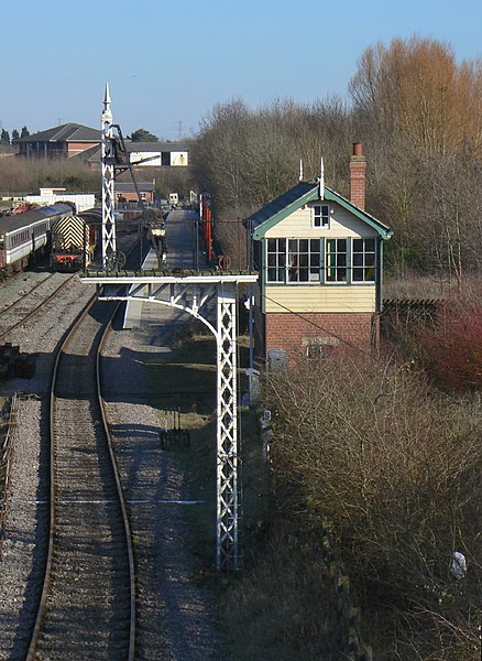 File:Signal and Cabin - geograph.org.uk - 1745619.jpg