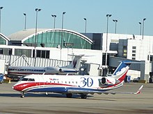 Un CRJ200 de Skywest en el Aeropuerto Internacional O'Hare.