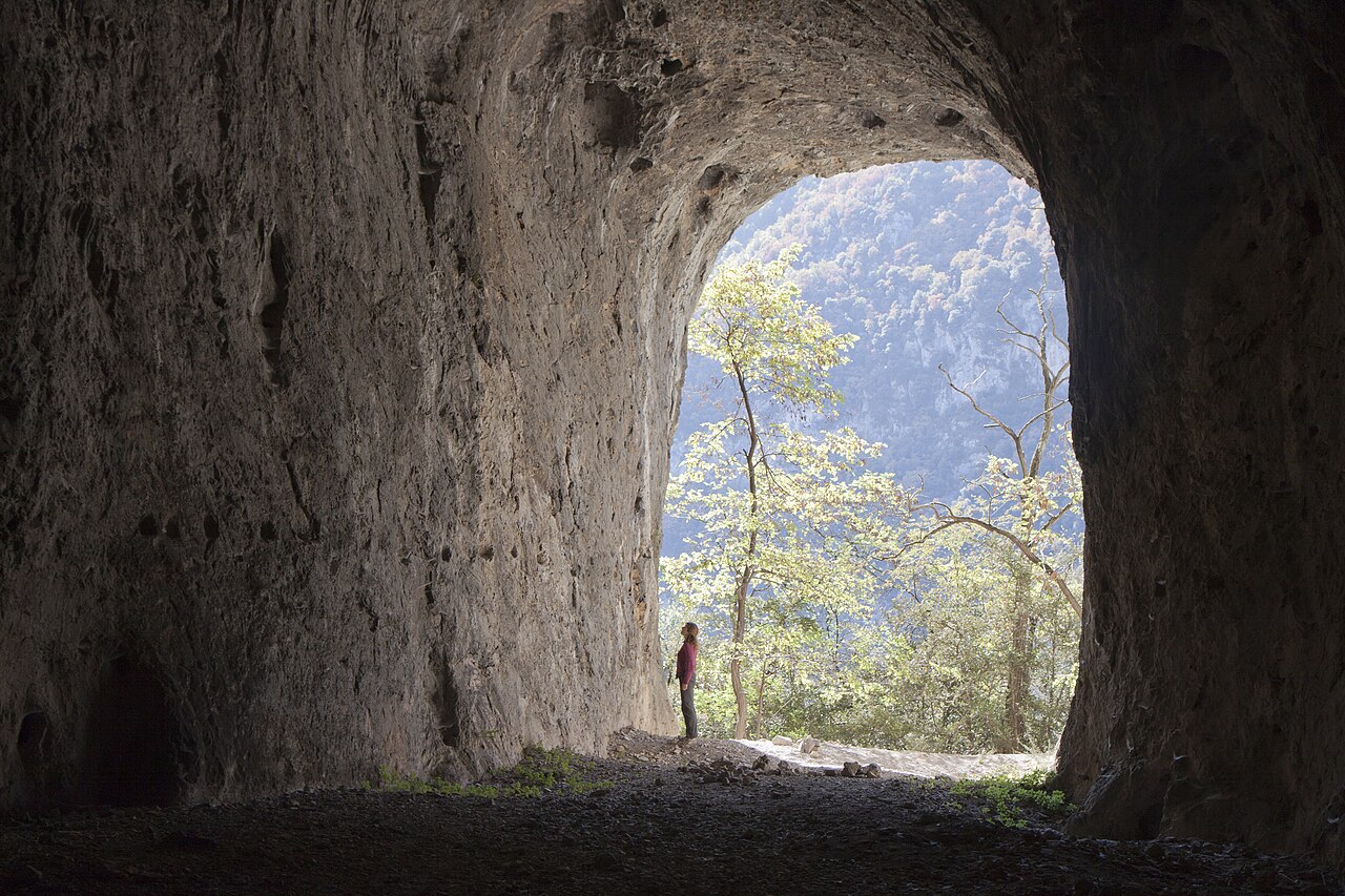 Spoulga - Grotte fortifiée 1280px-Spoulga