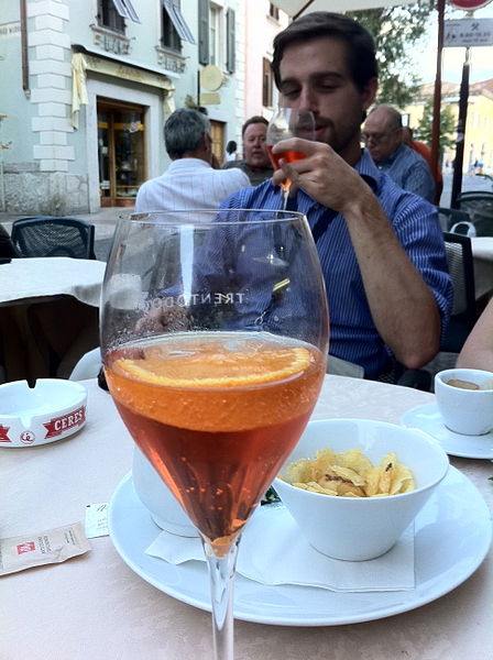 File:Spritz Alcoholic Beverage.jpg