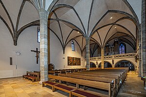 St. Marien Innenansicht Langhaus mit Orgel.jpg
