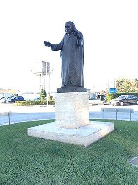 Statue of Mother Teresa in Tirana