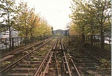 Unused route between the stations of Wittenbergplatz and (in the background) Nollendorfplatz, 1988 Stillgelegte Strecke Berlin.jpg