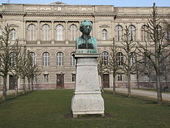 Buste de Goethe dans le jardin de l'Université.