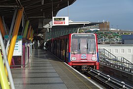 Stratford station MMB 83 DLR 80.jpg