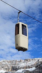 Gondel der Stehgondelbahn zur Langkofelscharte