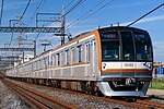 東京メトロ10000系電車のサムネイル