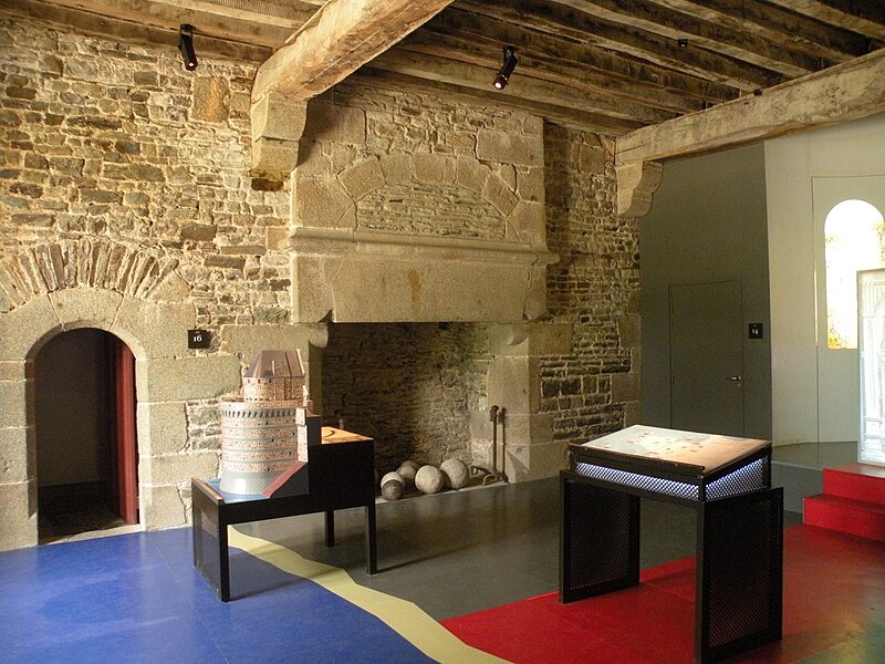 File:Tour Raoul (Château de Fougères) 03.JPG