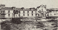 U.deA. (izq), Iglesia de San Ignacio (centro) y Convento (derecha), 1889 antes de las reformas.