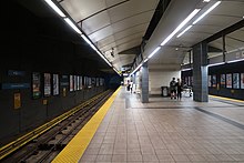 Platform level; inbound on the left, outbound on the right Vancouver City Centre Platform 2018.jpg