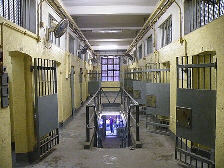 Tập_tin:Victoria_Prison_hall_B_interior_201012.JPG