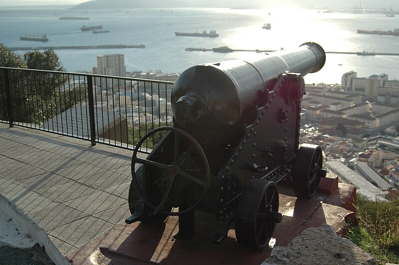 File:Victorian gun by Princess Caroline's Battery, Gibraltar.JPG