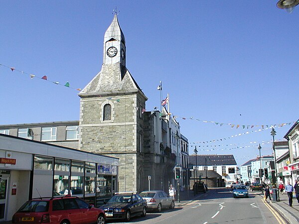 Looking along The Platt towards Wadebridge Town Hall