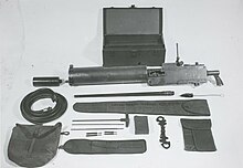 M1917A1 with spare barrel and other issued accessories Watergekoeld machinegeweer Browning .30 met toebehoren (2155 047357).jpg