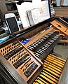 Wehrden, St. Josef (Mayer-Orgel) (Spieltisch).jpg