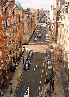 <span class="mw-page-title-main">Weymouth Street</span> Street in the City of Westminster, London, England