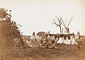 Arapaho logor u kojem se suši bizonovo meso kod Fort Dodgea u Kansas, 1870.