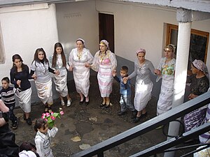 Женско оро на Македонки муслиманки во Г.Косоврасти 01.JPG