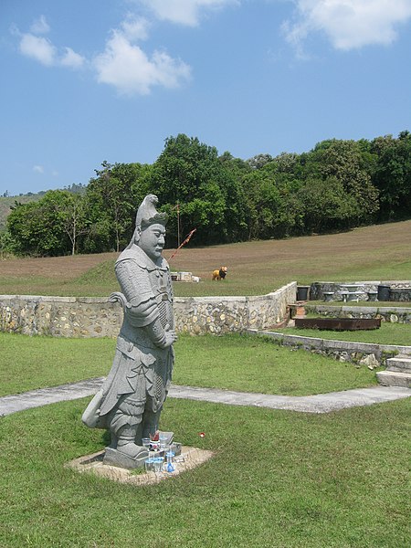 File:สุสานเจ้าเมืองระนอง4 - panoramio.jpg