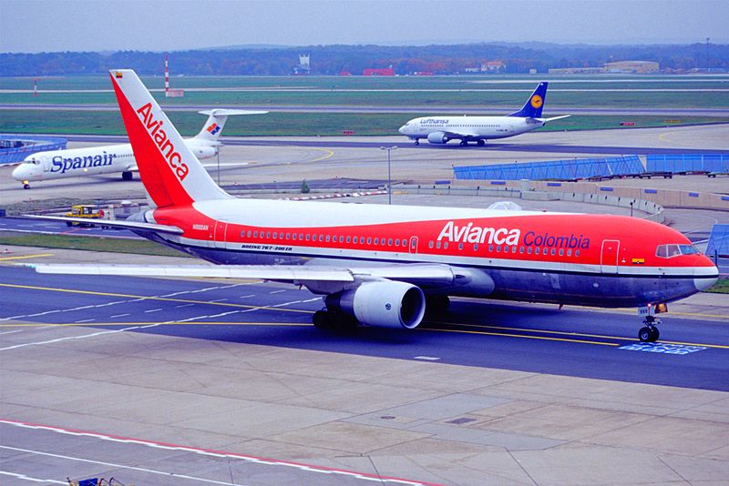 File:113an - Avianca Boeing 767-284ER, N988AN@FRA,20.10.2000 - Flickr - Aero Icarus.jpg