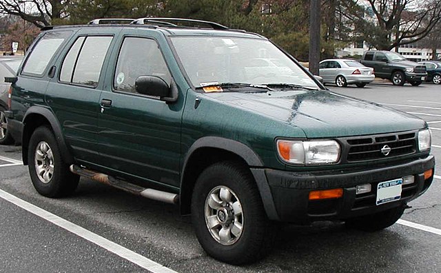 ファイル:1996-1999 Nissan Pathfinder.jpg - Wikipedia