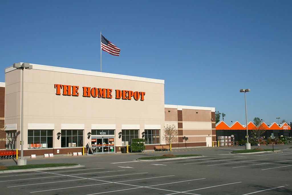 File:2009-04-12 The Home Depot in Knightdale.jpg - Wikimedia Commons