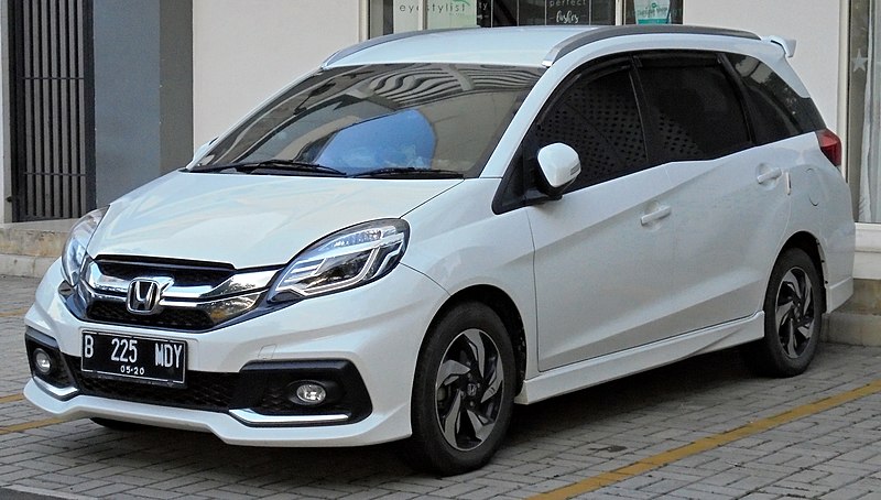 File:2015 Honda Mobilio 1.5 RS wagon (DD4; 01-07-2019), South Tangerang.jpg