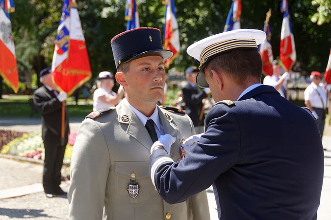 Remise de médaille.