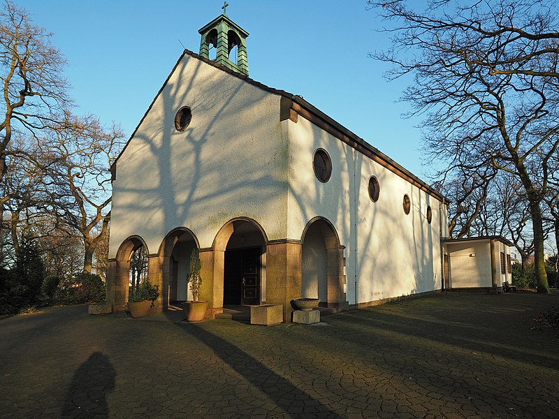 File:2020 01 01 Trauerhalle des Friedhofs Uerdingen (Krefeld) (1).jpg