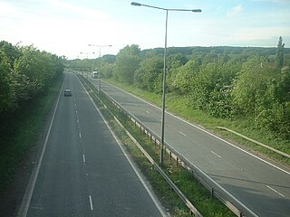 <span class="mw-page-title-main">Dual carriageway</span> Type of road
