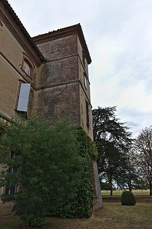 English: Old abbey of Boulbonne (Cintegabelle, France). Français : Ancienne abbaye de Boulbonne (Cintegabelle, France).