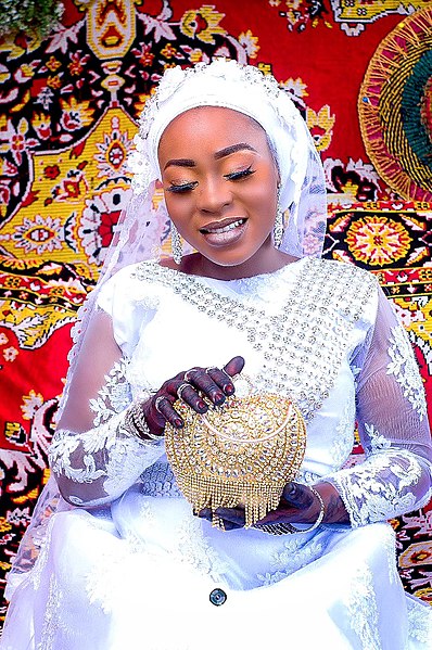 File:African Brides 03.jpg