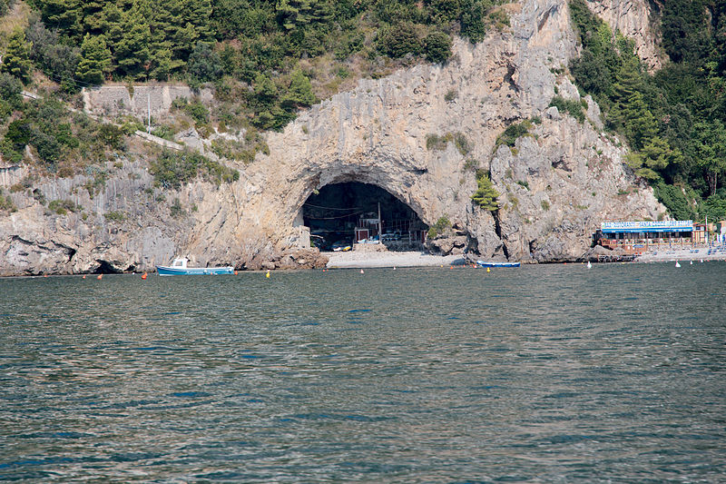 File:Amalfi Coast from sea 08.jpg