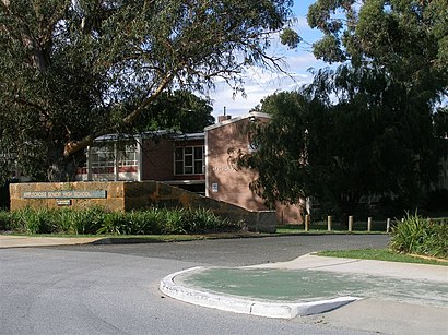 How to get to Applecross Senior High School with public transport- About the place