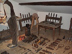 L'atelier d'un sculpteur en bois remonté au musée.