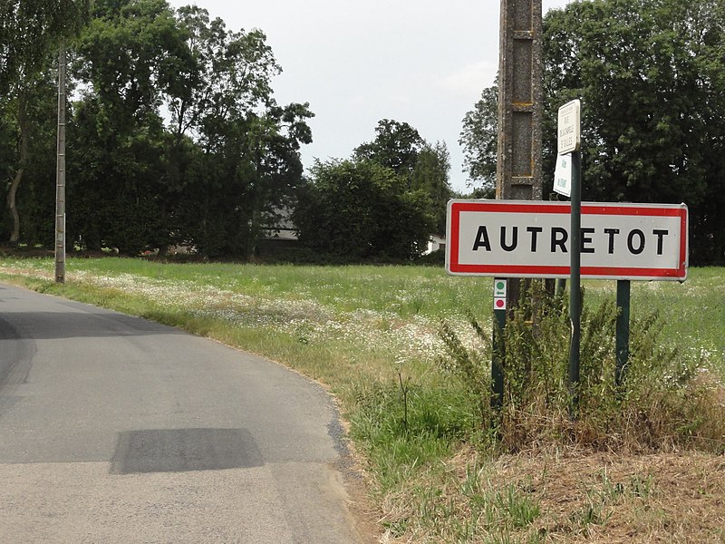 File:Autretot (Seine-Mar.) entrée.jpg