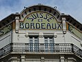 Enseigne de l'hôtel de style Art Nouveau "Suisse et Bordeaux" à Grenoble.