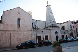 250px-Barletta_Chiesa_di_San_Giacomo_Fronte