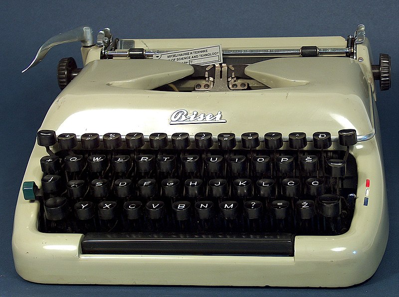 File:Biser typewriter with Latin letters 01.jpg