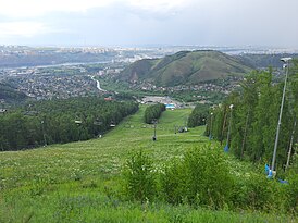 Вид на парк с вершины канатной дороги