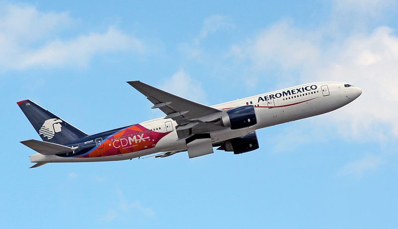 File:Boeing 777-2Q8(ER) de Aeroméxico (N776AM) 01.jpg