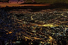 Bogota bei Nacht.jpg