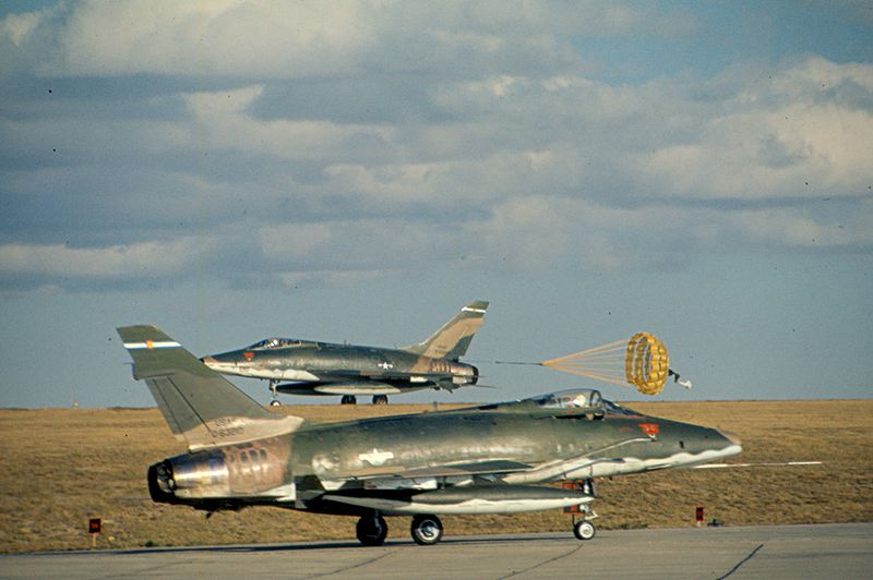 File:BuckleyANG F-100D SuperSabre.jpg