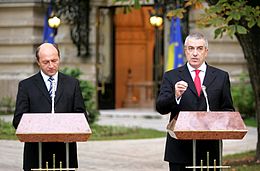 Calin Popescu-Tariceanu et Traian Băsescu.jpg