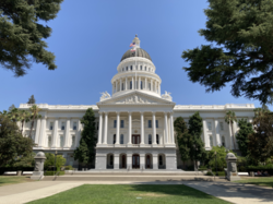 California State Capitol Daytime July 2021.png