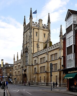 Cambridge Pitt Building.jpg